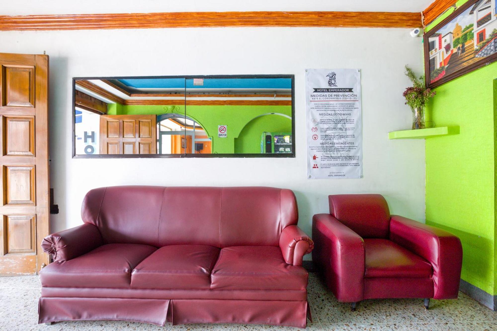 Oyo Hotel Emperador, Oaxaca Kültér fotó