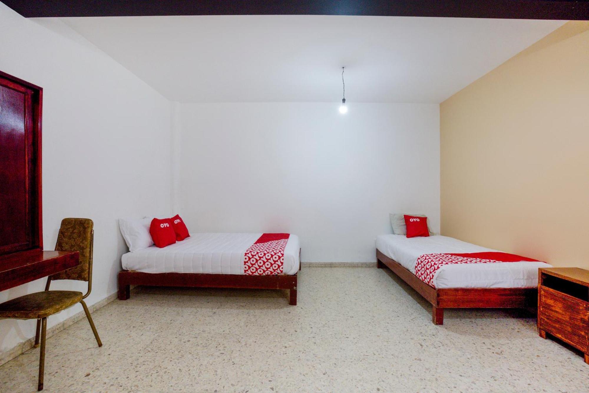 Oyo Hotel Emperador, Oaxaca Kültér fotó