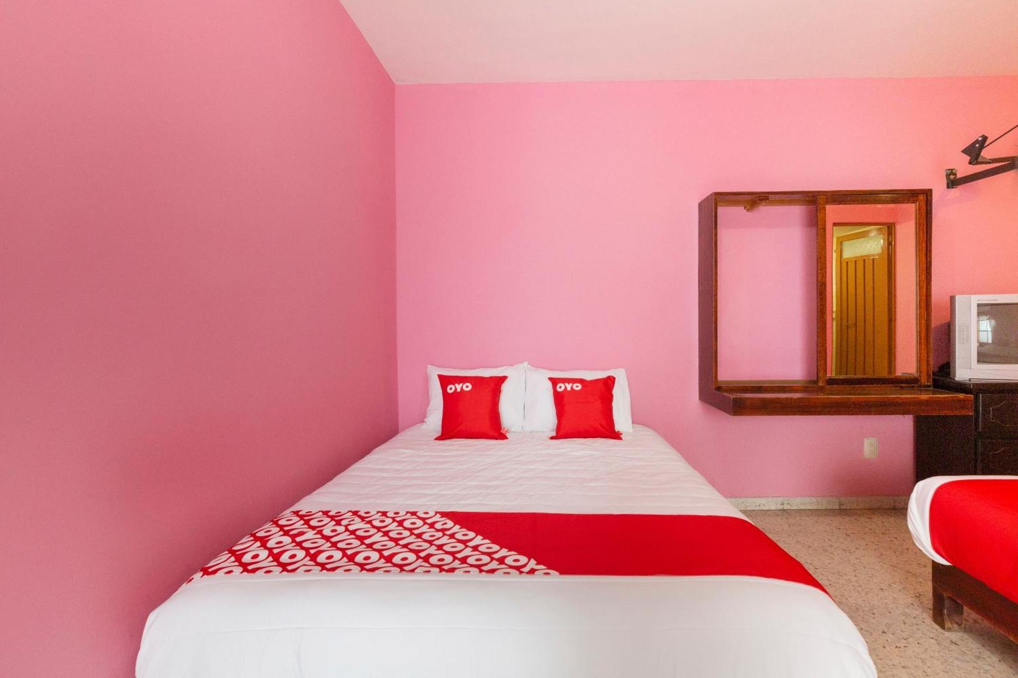 Oyo Hotel Emperador, Oaxaca Kültér fotó