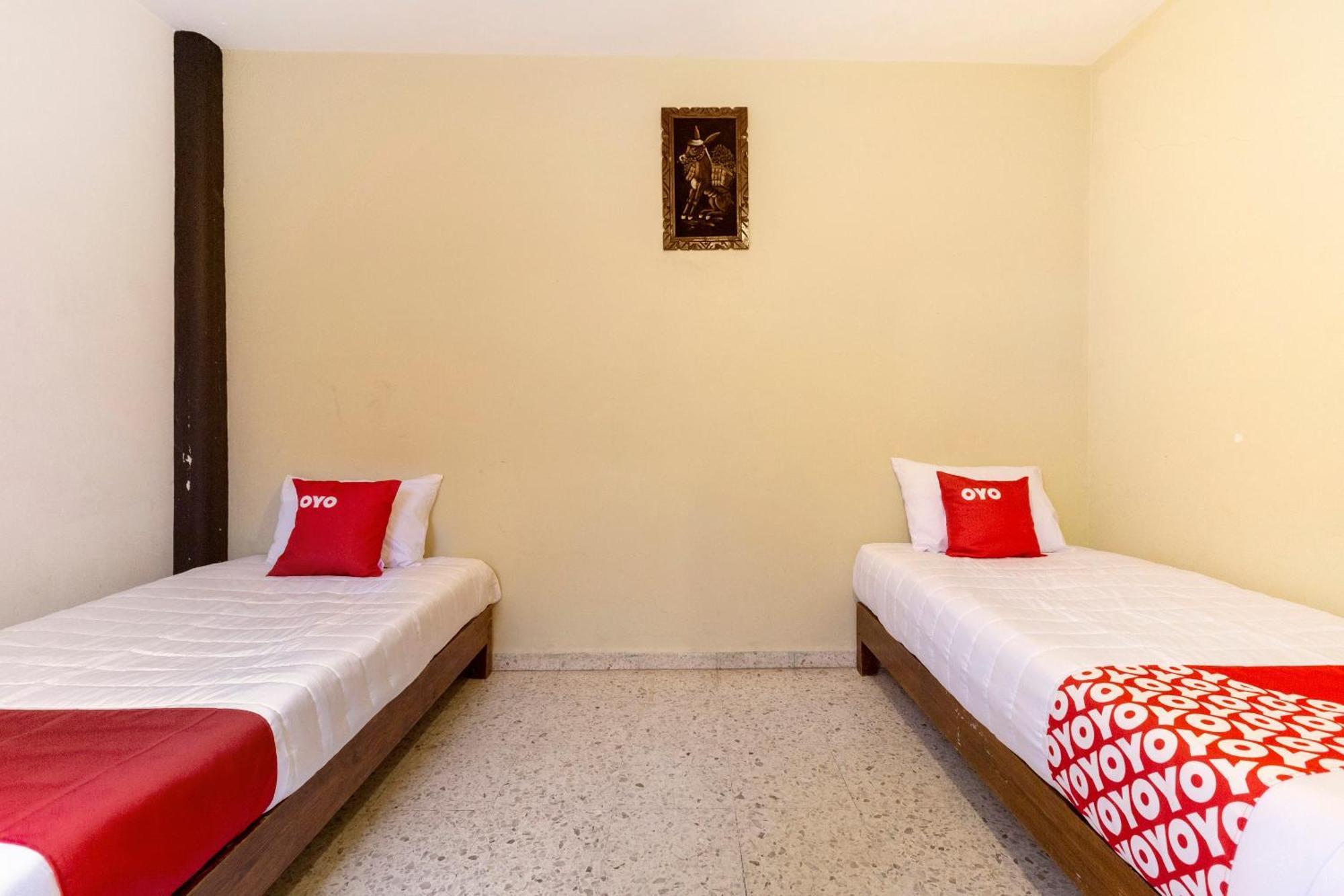 Oyo Hotel Emperador, Oaxaca Kültér fotó