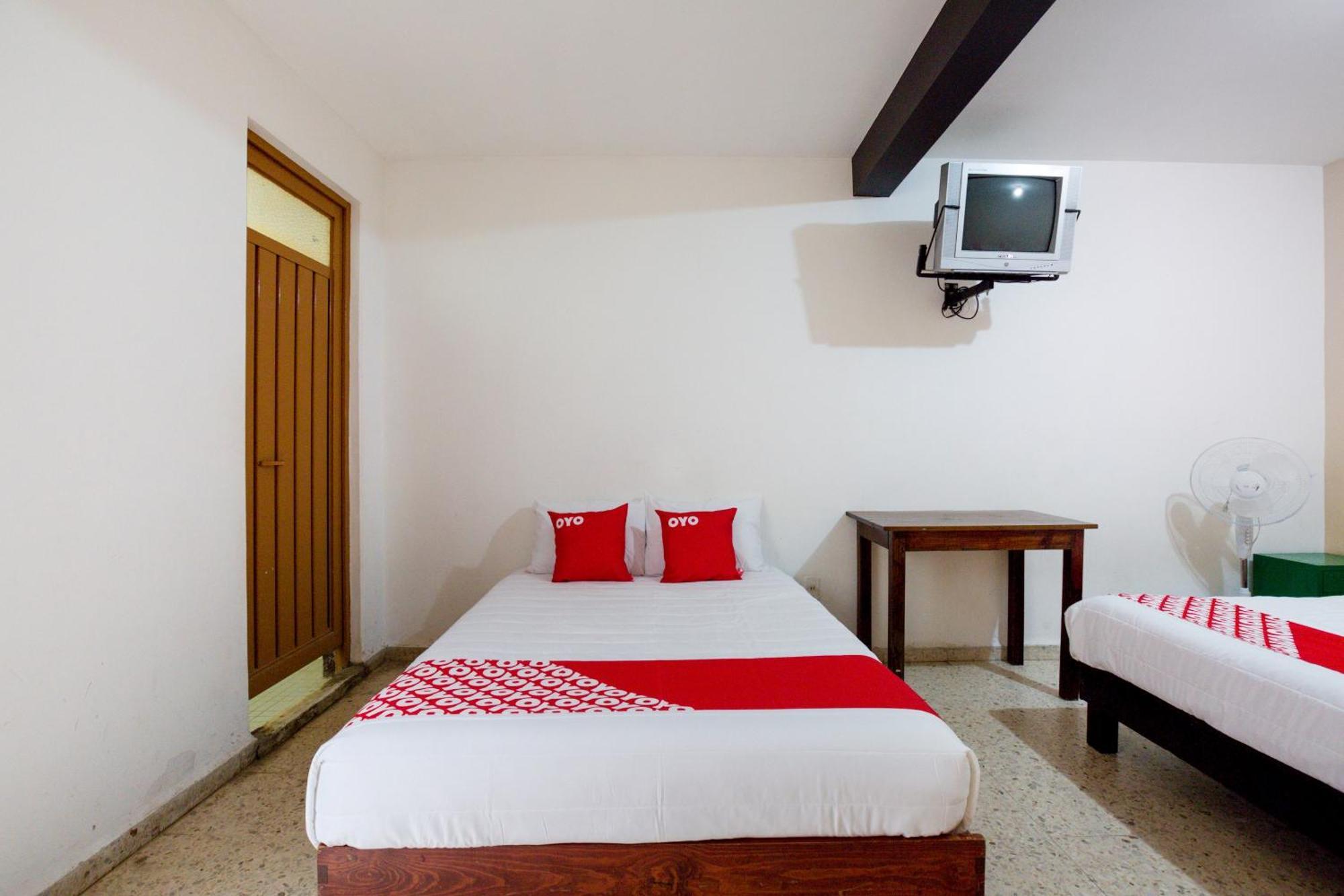 Oyo Hotel Emperador, Oaxaca Kültér fotó