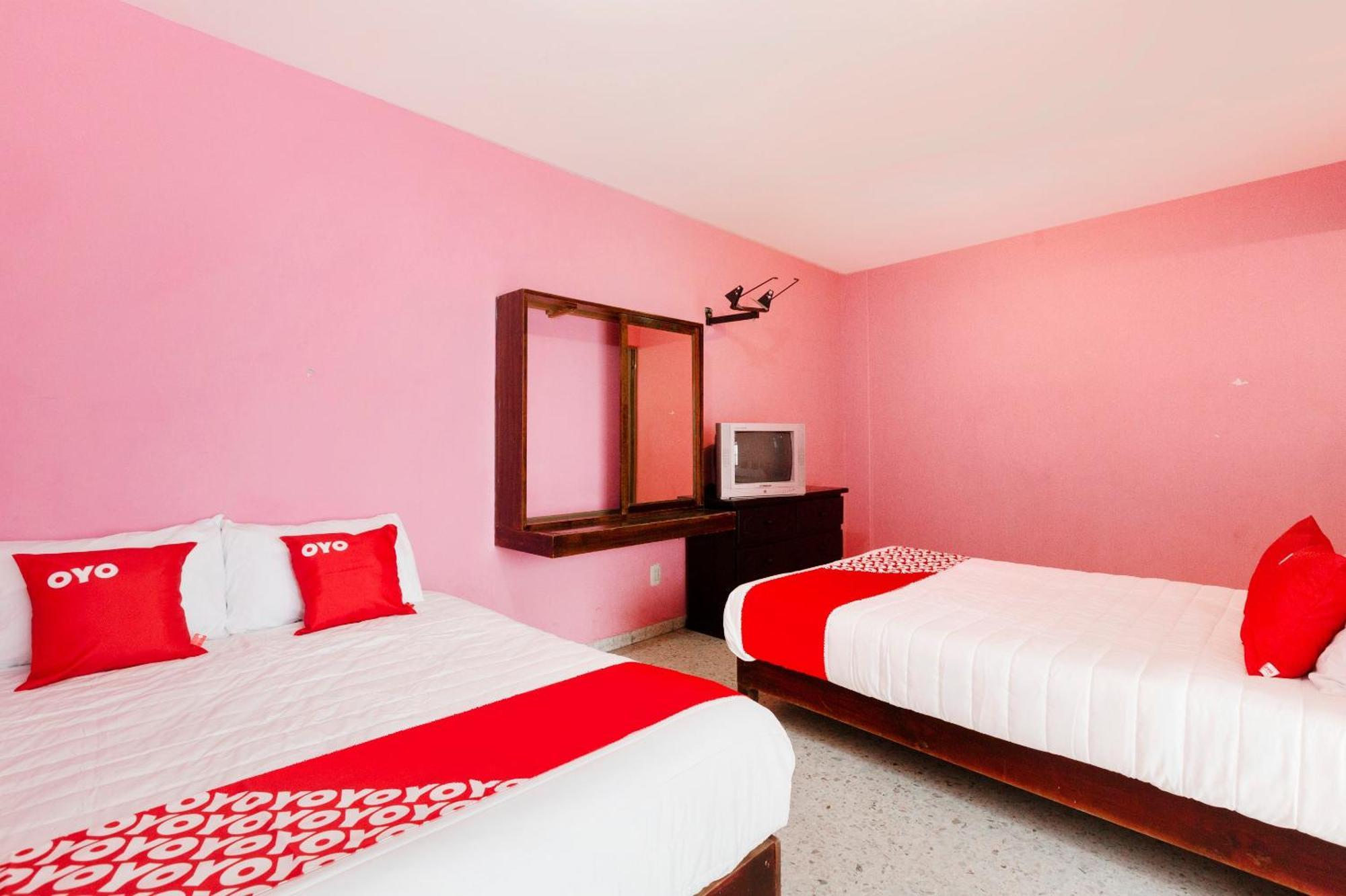 Oyo Hotel Emperador, Oaxaca Kültér fotó