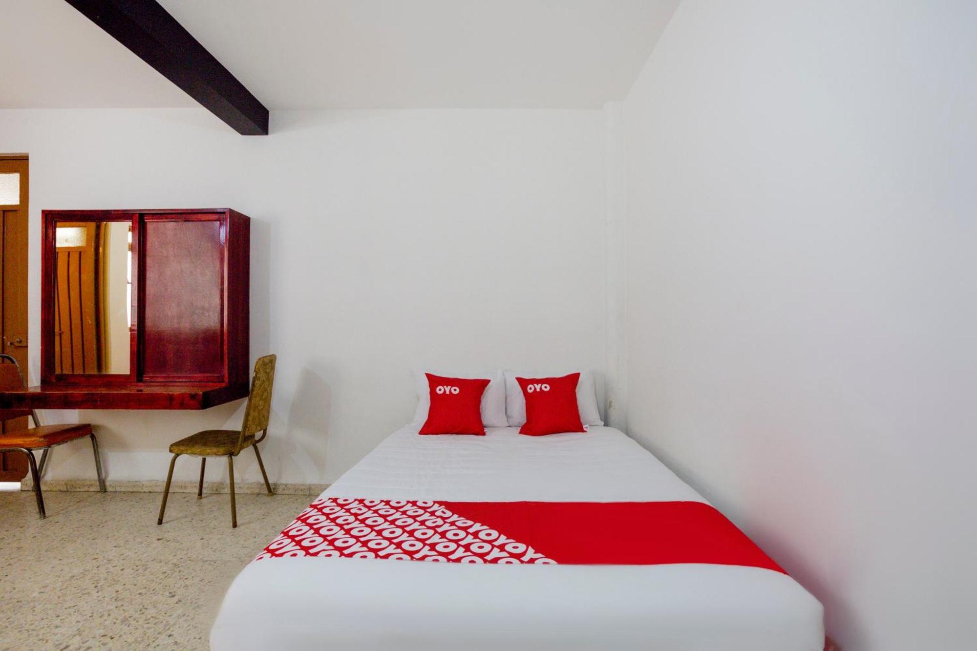 Oyo Hotel Emperador, Oaxaca Kültér fotó