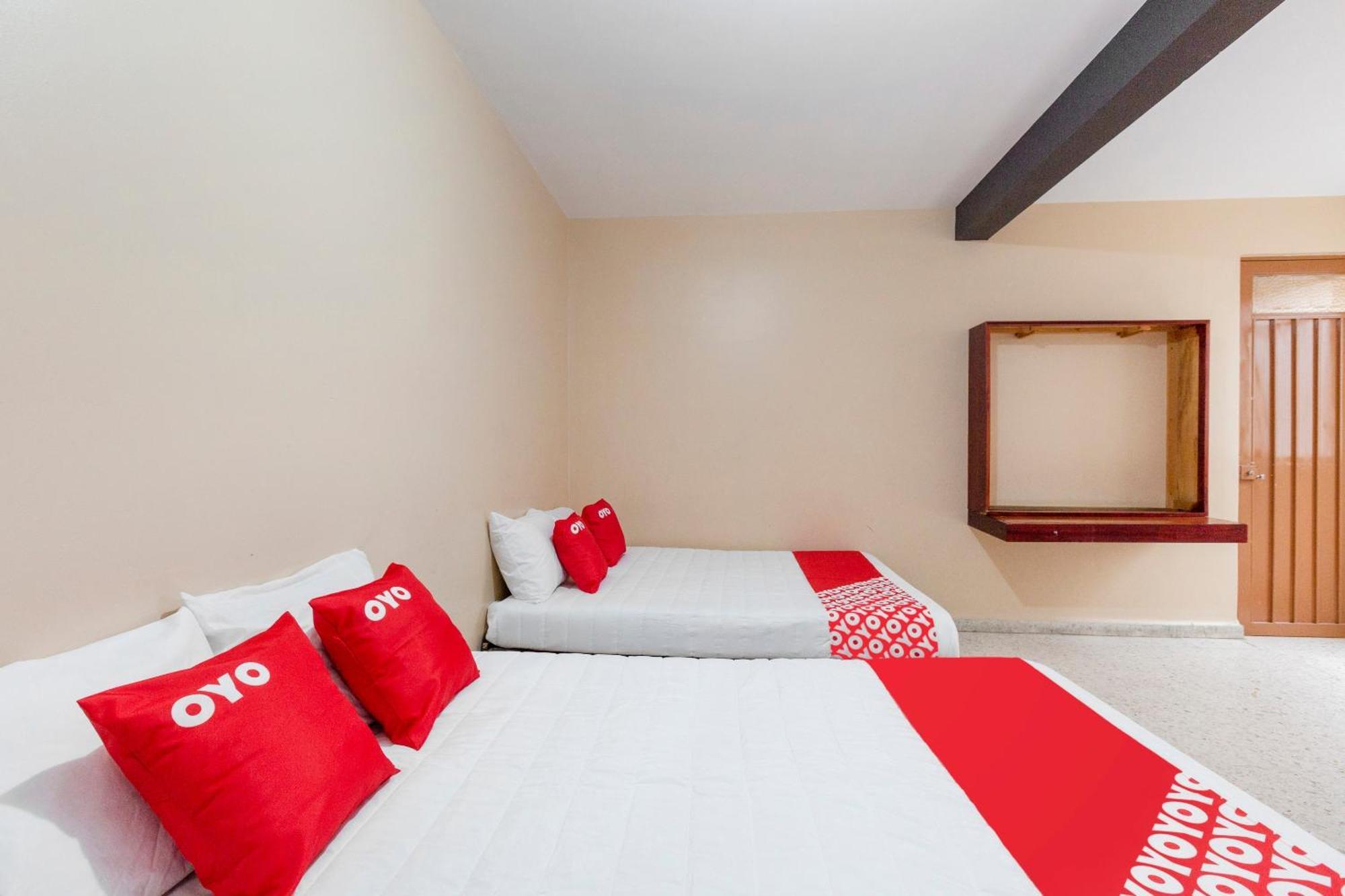 Oyo Hotel Emperador, Oaxaca Kültér fotó
