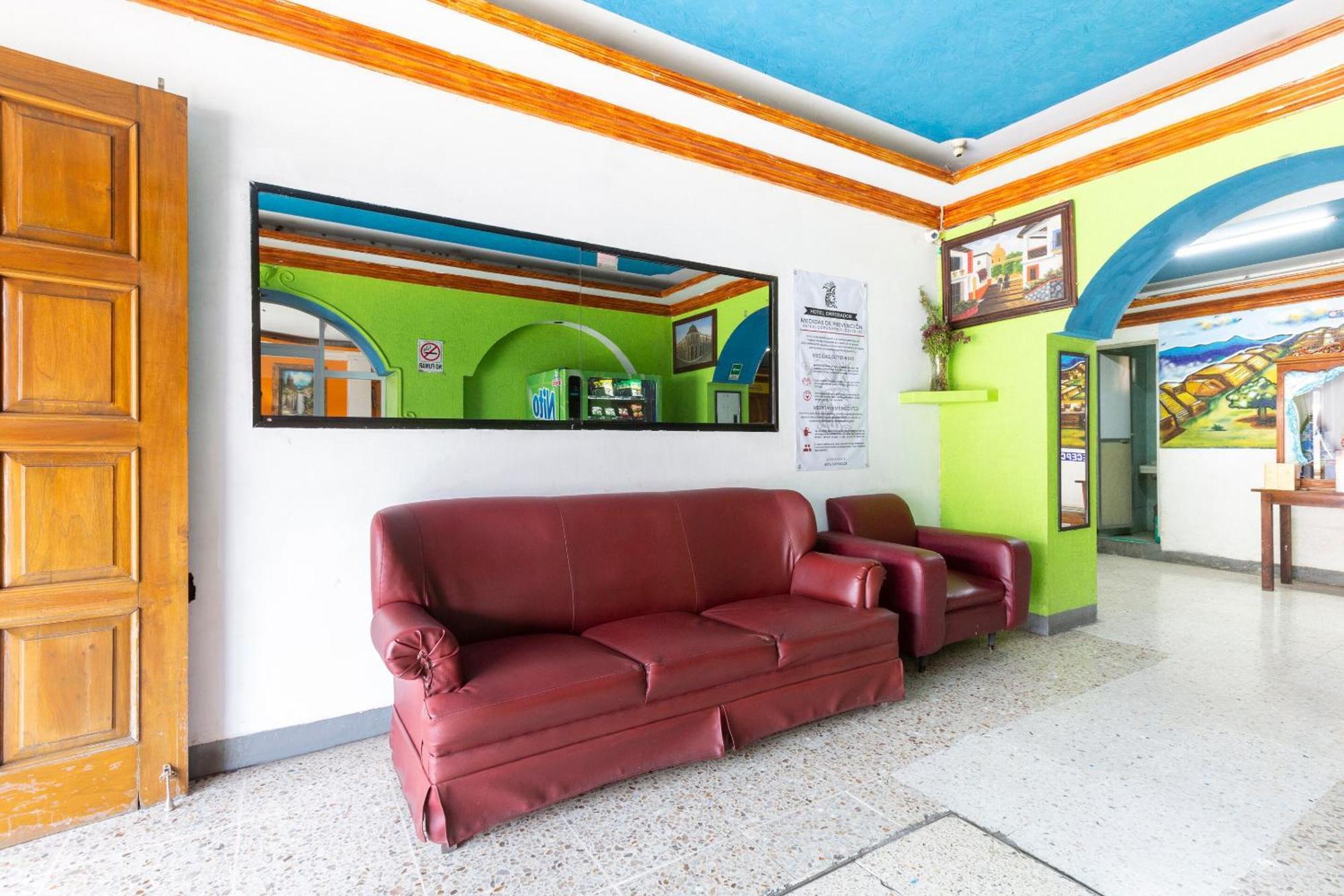 Oyo Hotel Emperador, Oaxaca Kültér fotó