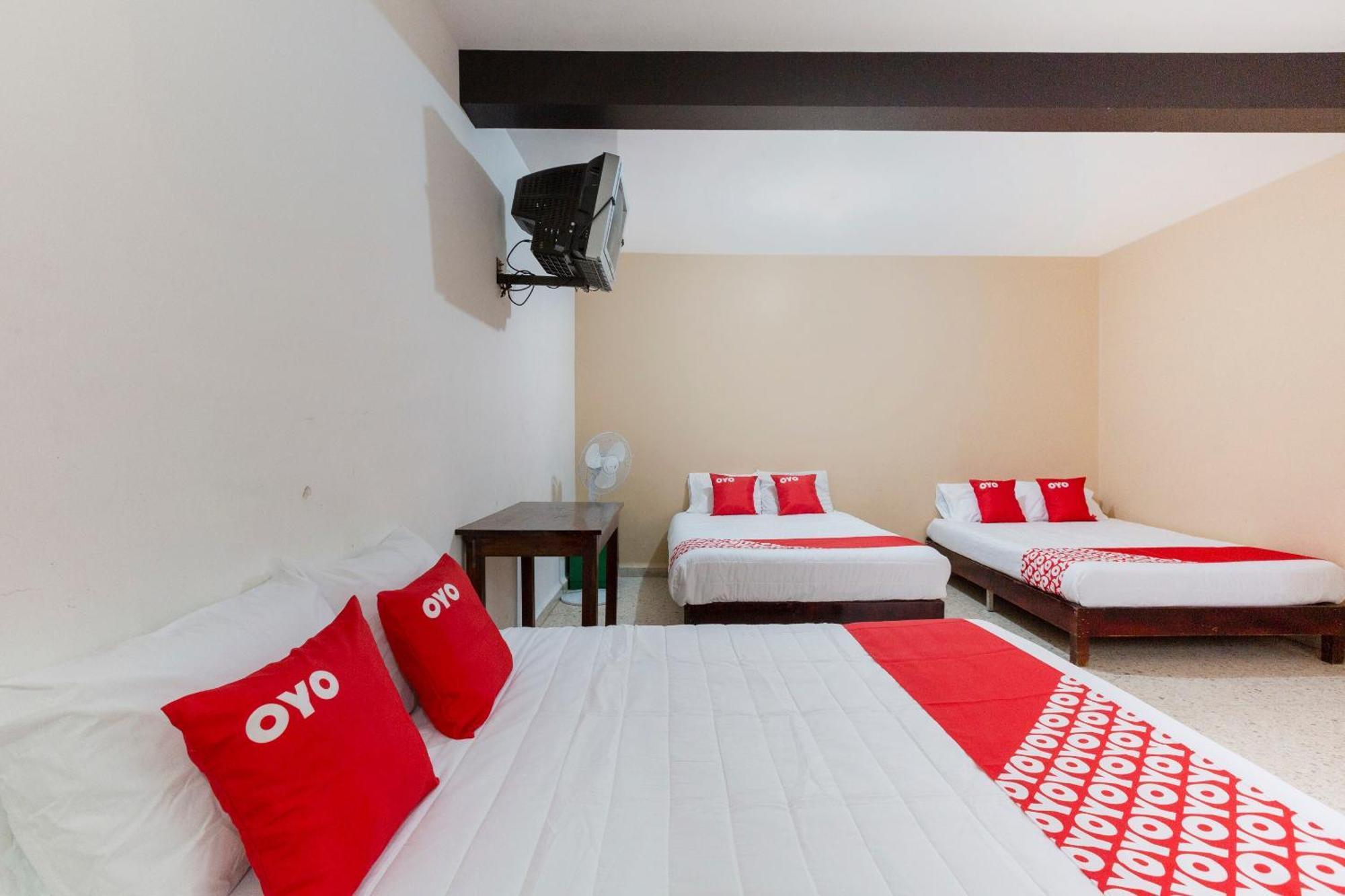 Oyo Hotel Emperador, Oaxaca Kültér fotó