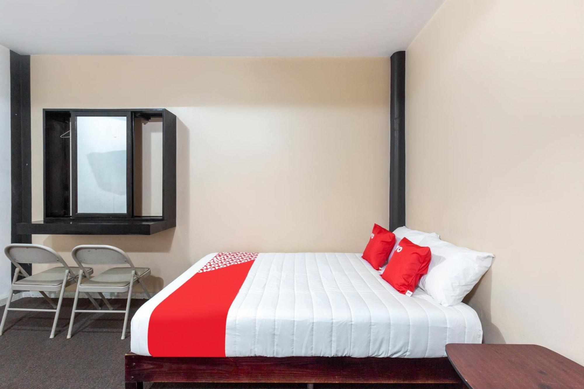 Oyo Hotel Emperador, Oaxaca Kültér fotó